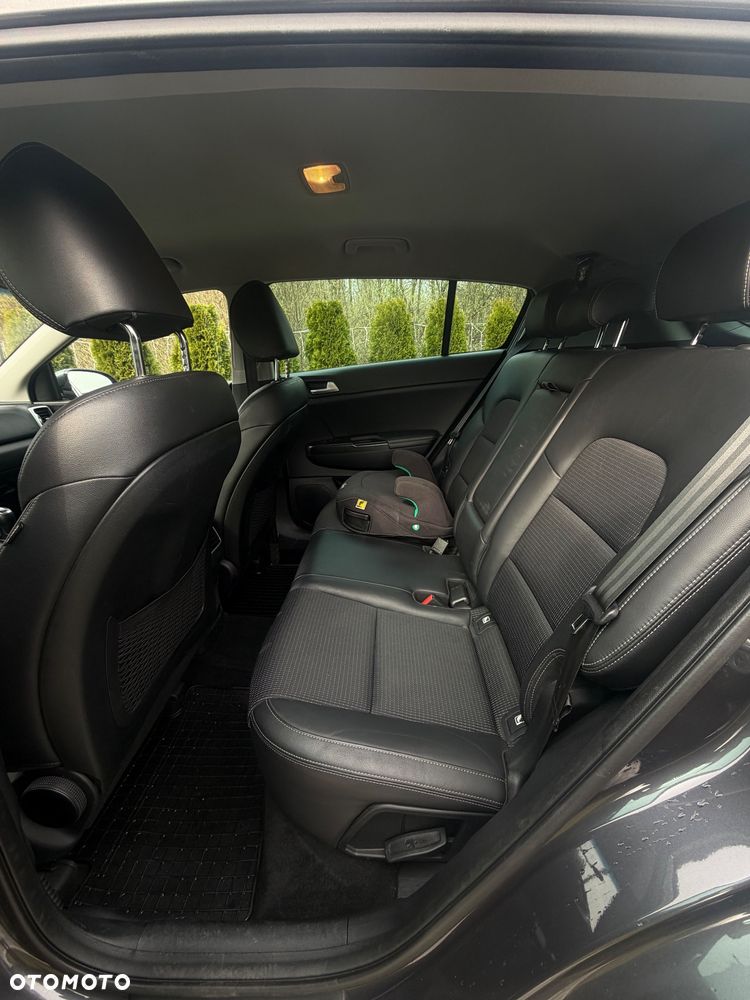 Kia Sportage 1.7 CRDI 2WD Dream-Team Edition - 12