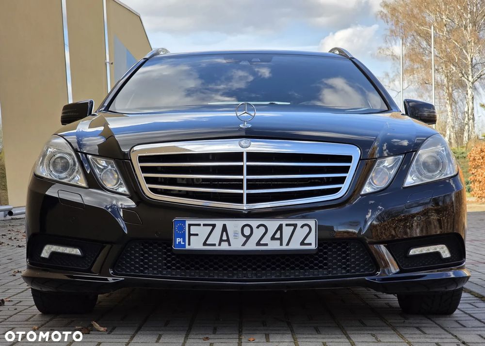 Mercedes-Benz Klasa E 350 CGI BlueEFFICIENCY 7G-TRONIC Avantgarde - 3