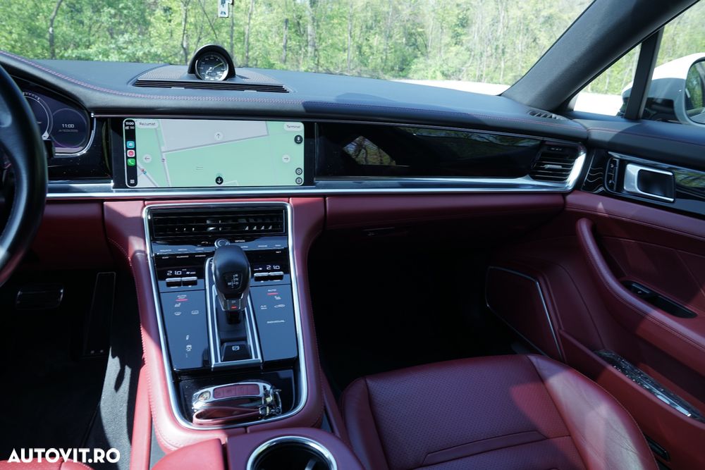 Porsche Panamera 4 E-Hybrid - 21