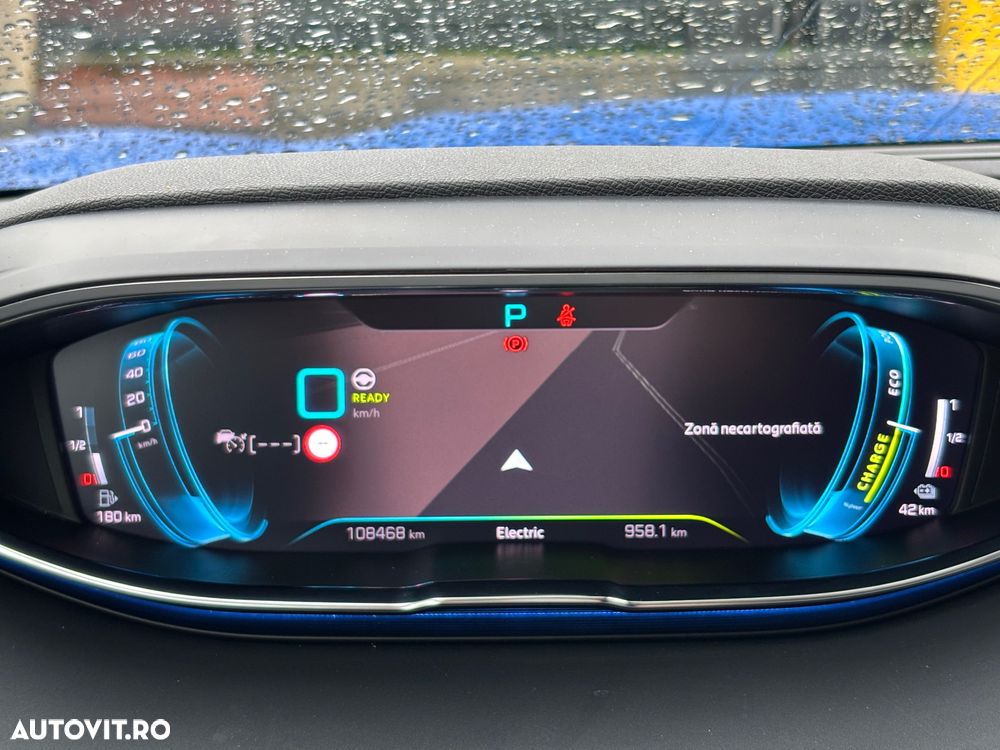 Peugeot 3008 225 e-EAT8 Allure Pack - 36