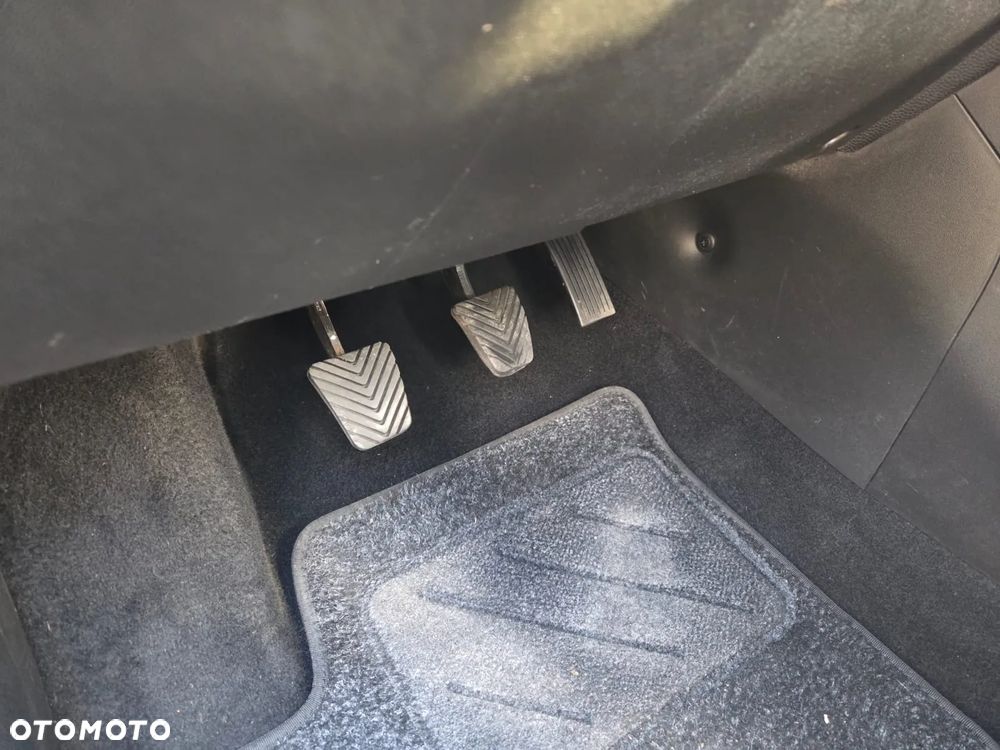 Hyundai ix20 1.4 blue Comfort - 20