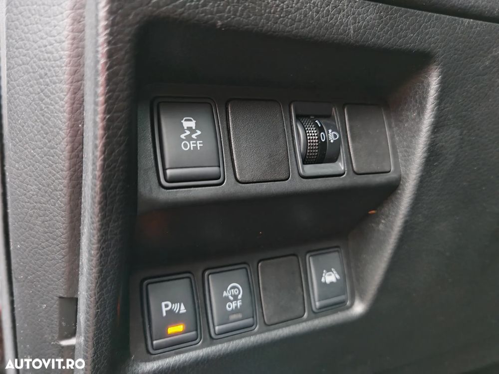 Nissan Qashqai 1.5 DCI TEKNA - 9