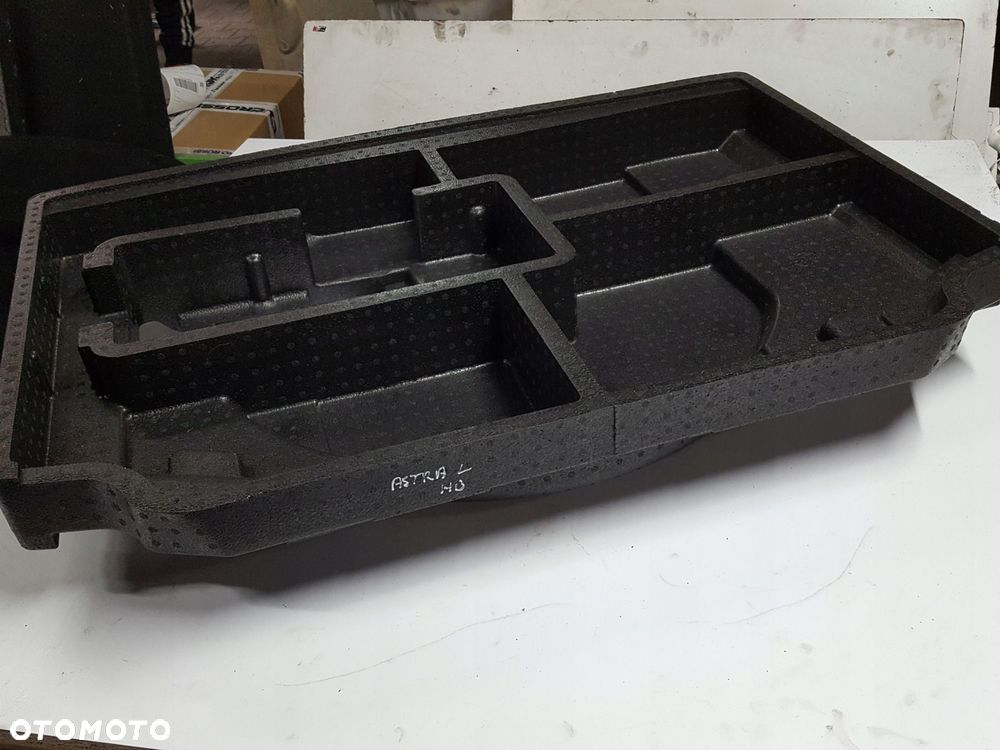 ポポラス　/ Prasa płaska automatyczna z wysuwanym blatem 38 x 38 cm