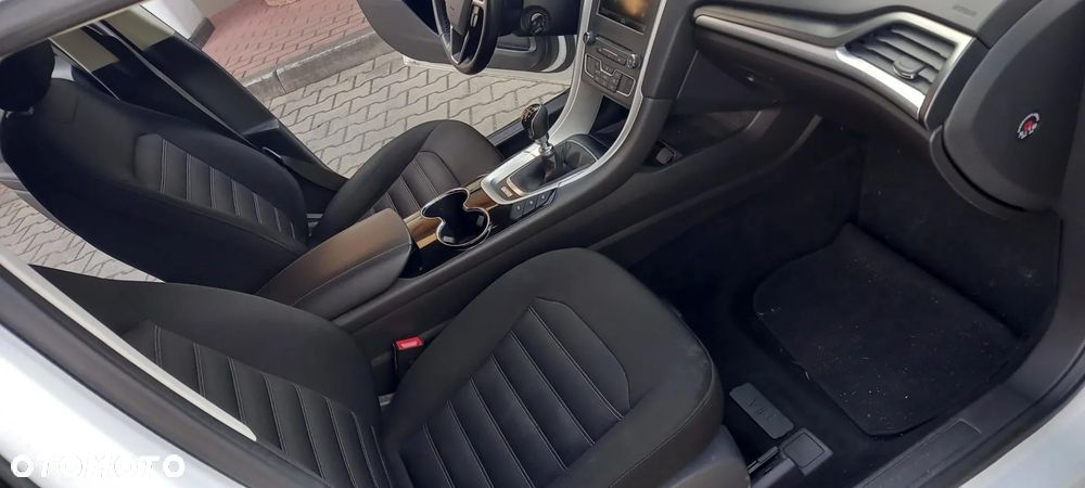 Ford Mondeo 2.0 TDCi Allrad Trend - 18