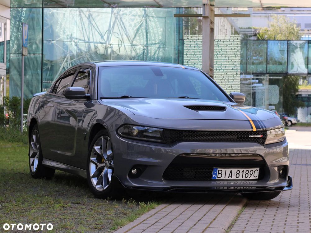 Dodge Charger 5.7 R/T - 1