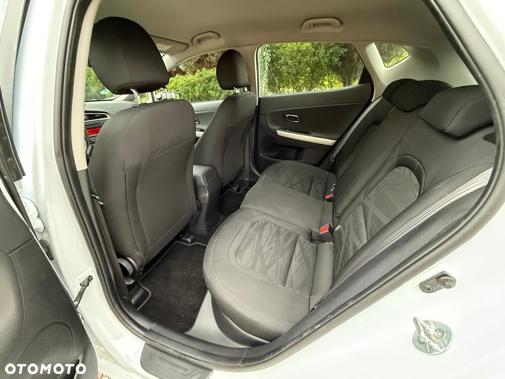 Kia Ceed - 15
