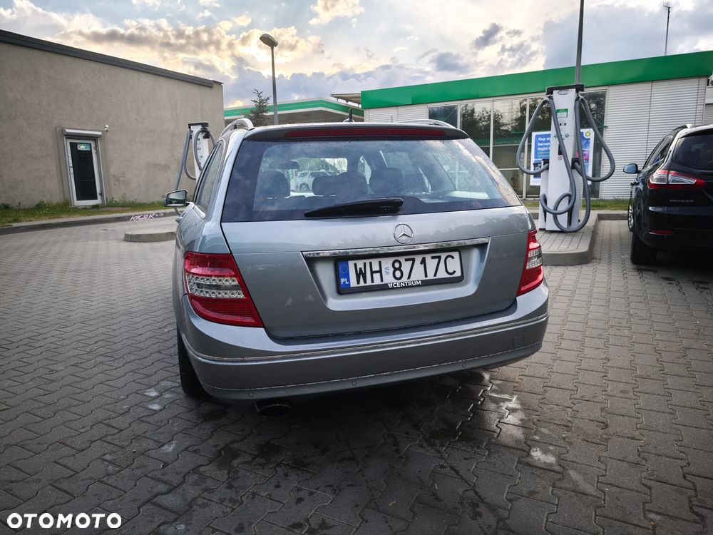 Mercedes-Benz Klasa C 250 CDI DPF Automatik BlueEFFICIENCY Avantgarde - 4