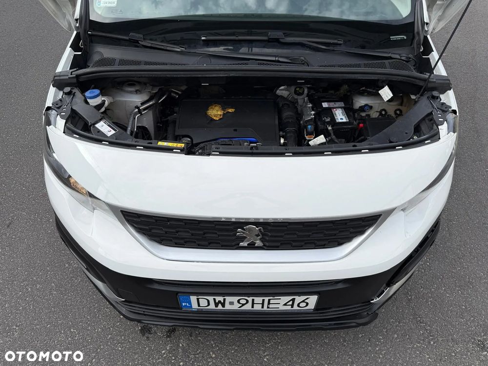 Peugeot Rifter Long 1.2 PureTech Allure S&S (7-os.) - 21