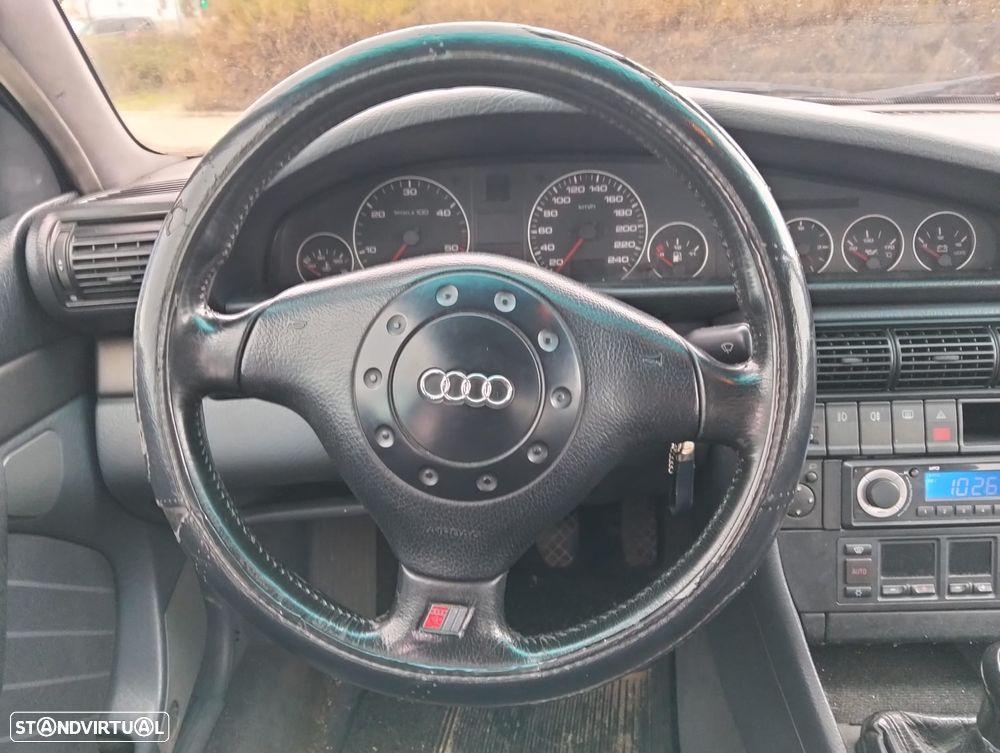 Audi A6 Avant 2.5 TDI - 15