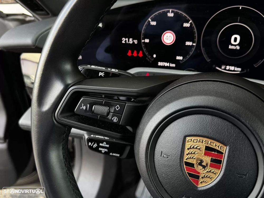 Porsche Taycan 4 - 22