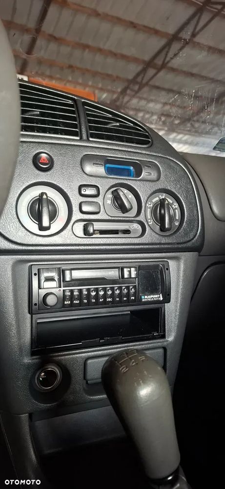 MITSUBISHI COLT CJ0 V PANEL NAWIEWU BEZ AC - 1