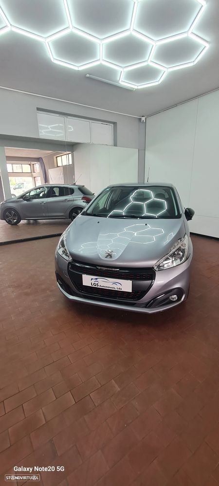 Peugeot 208 1.2 PureTech GT Line - 9