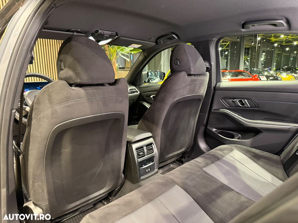 BMW Seria 3 320i xDrive AT - 17