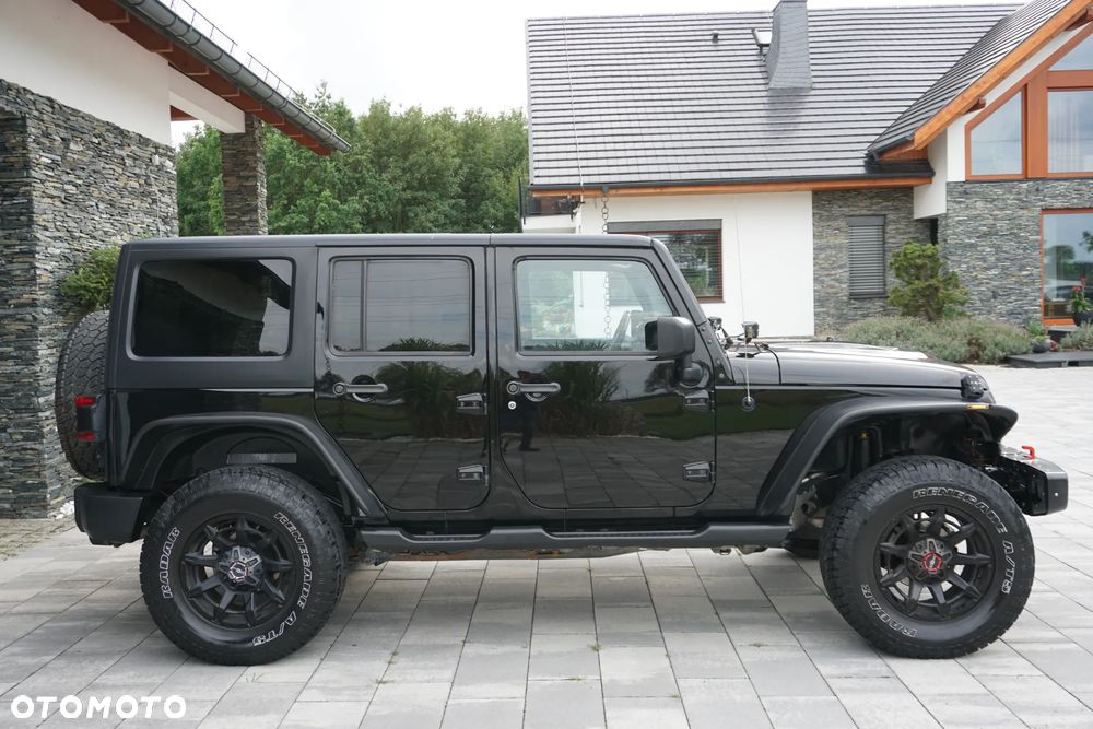 Jeep Wrangler 3.6 Unlim Sahara - 6