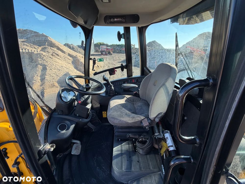 JCB 409 - 7