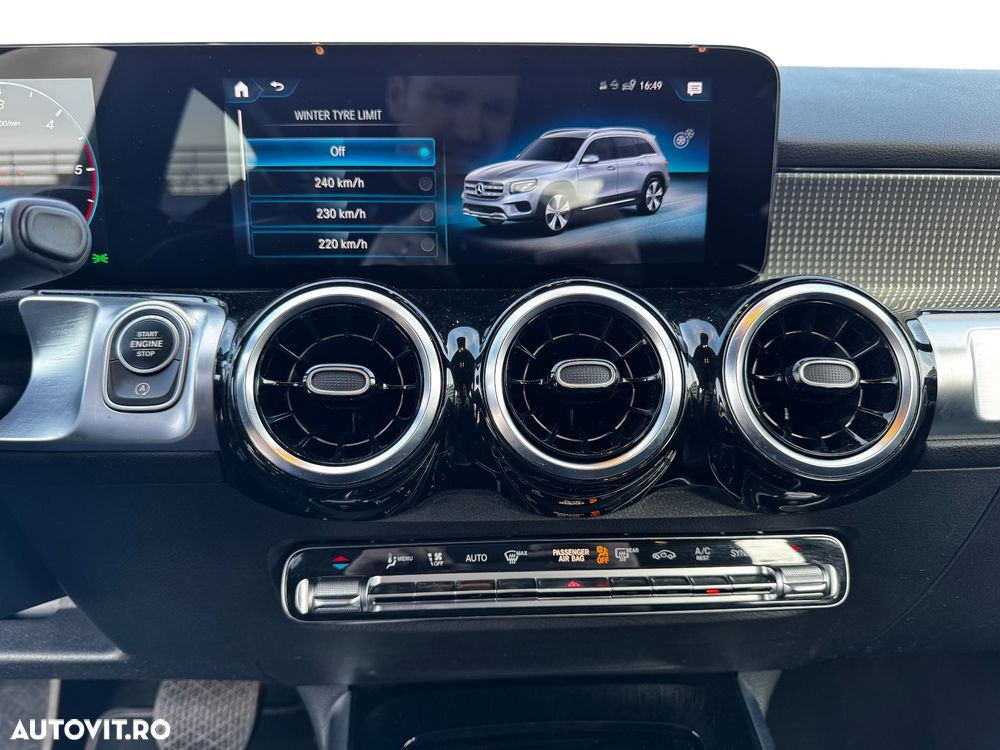 Mercedes-Benz GLB - 25