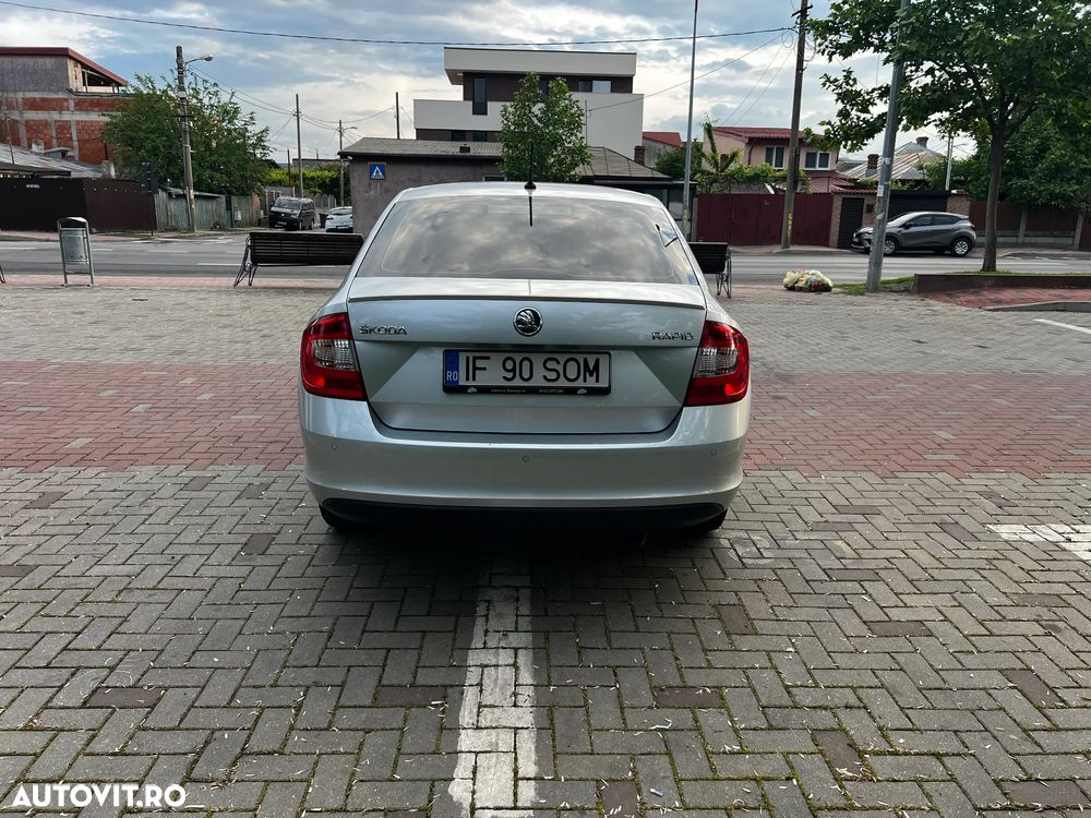 Skoda RAPID 1.4 TSI Ambition DSG - 13