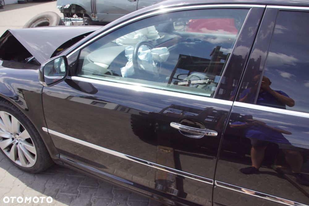 Volkswagen Phaeton w całości na części tel 692 106 889 silnik cexa 3.0 tdi lakier LC9X 2011 skrzynia silnik drzwi klapa zderzak lampa - 2