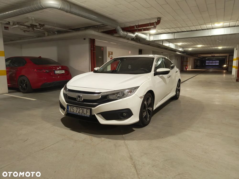 Honda Civic 1.5 T Elegance CVT - 9