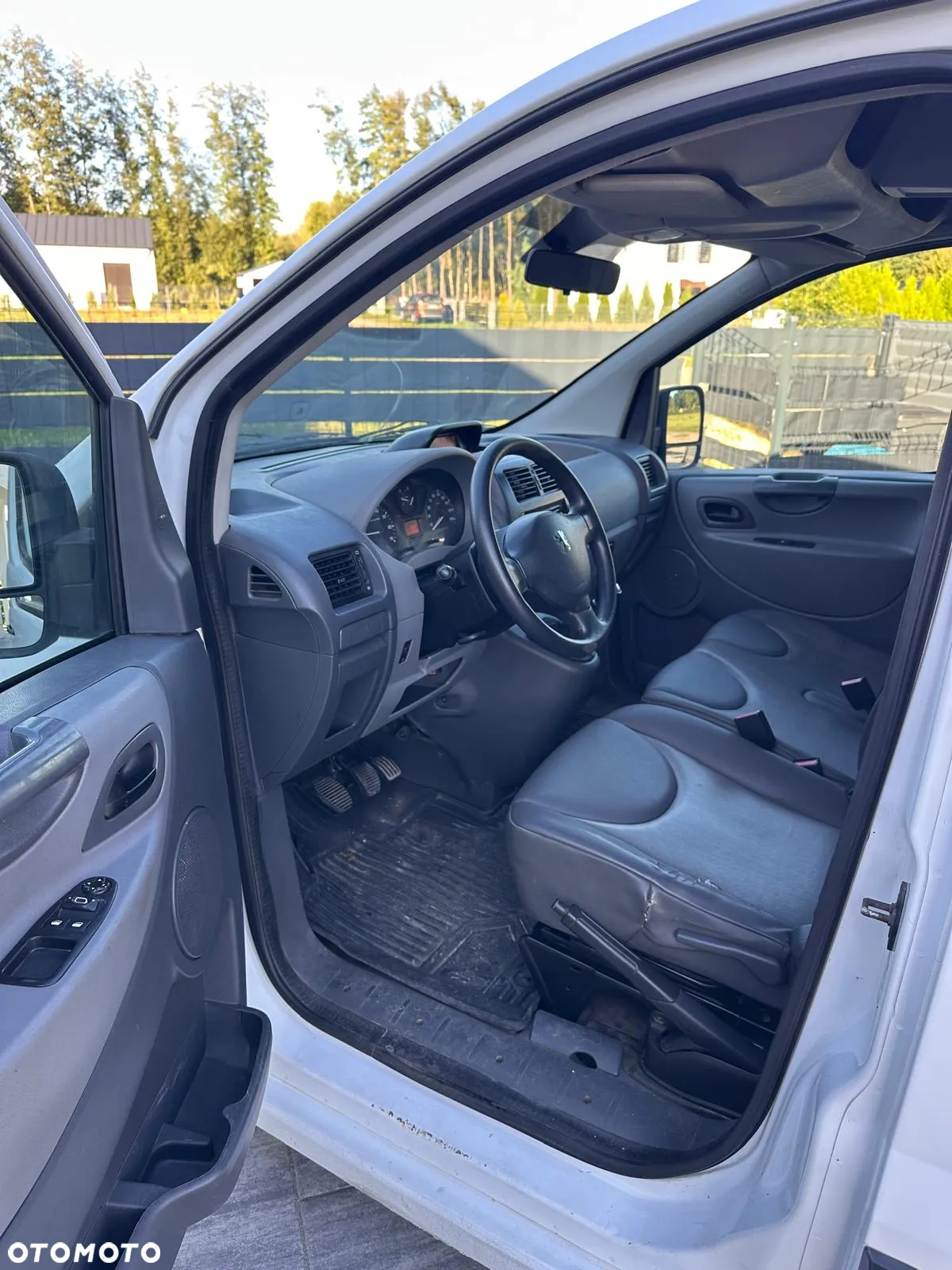 Peugeot Expert - 8