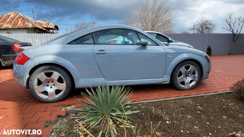 Audi TT 1.8 T quattro - 2