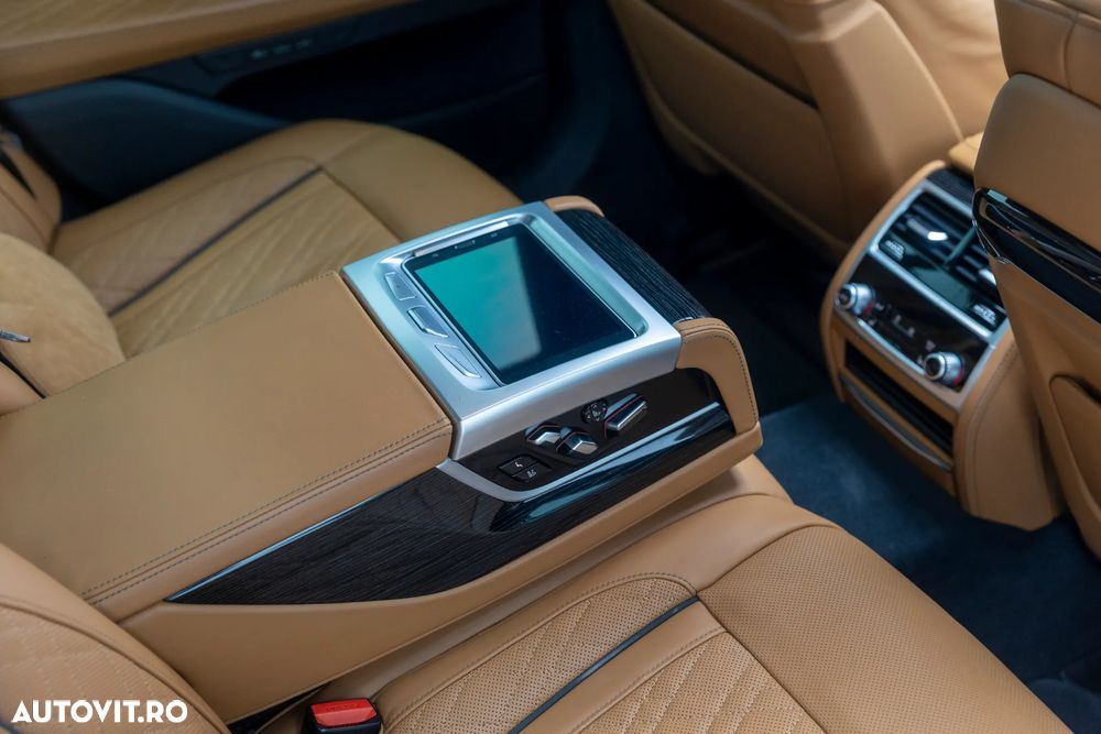 BMW Seria 7 730Ld xDrive - 15