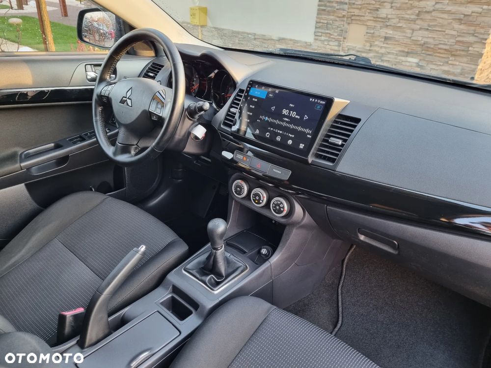 Mitsubishi Lancer - 6