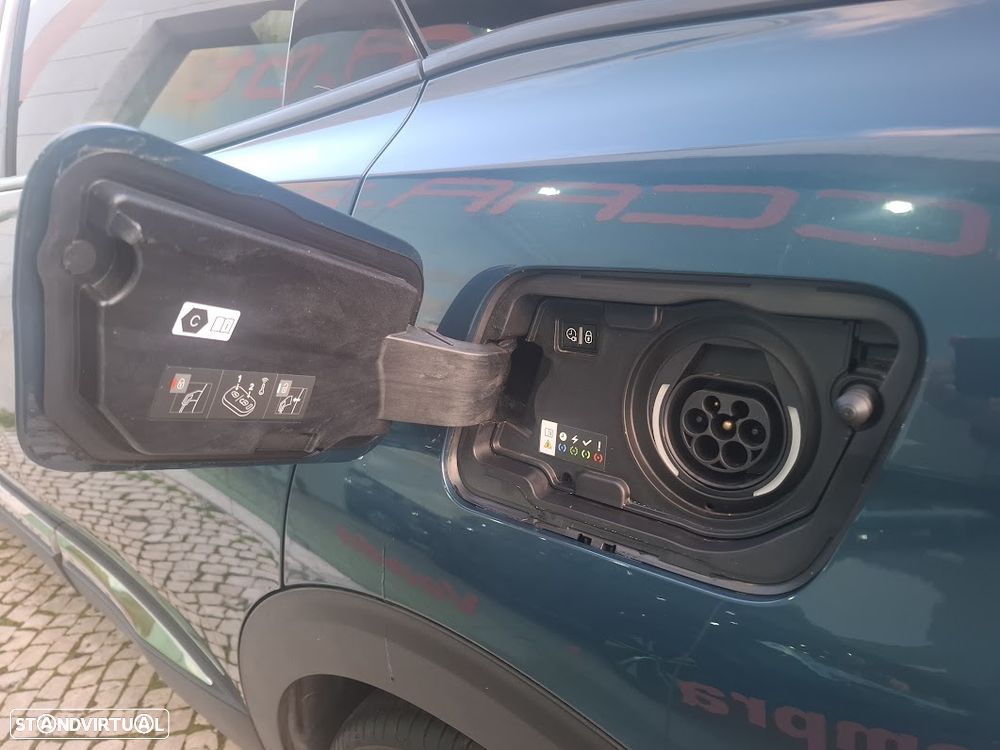 Peugeot 3008 1.6 Hybrid Allure e-EAT8 - 52