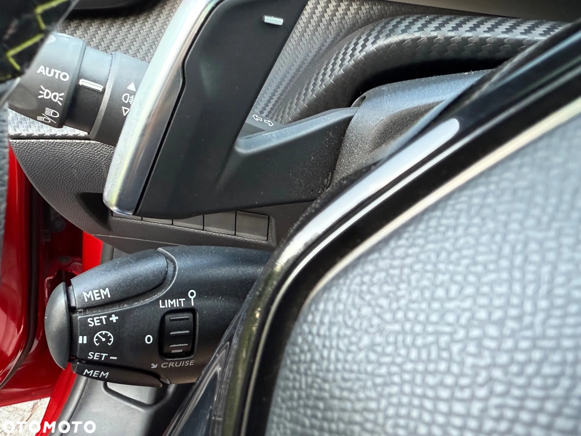 Peugeot 208 1.2 PureTech GT Line S&S EAT8 - 28