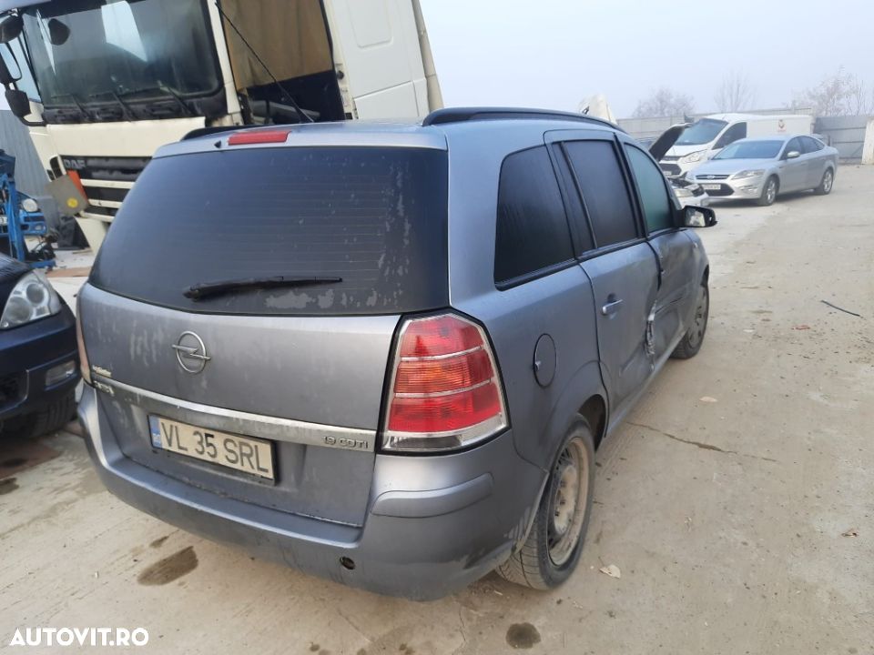 Dezmembrez Opel Zafira B 2008 motor 1.9cdti 88kw 120cp cod Z19DT dezmembrez cutie de viteze automata - 4