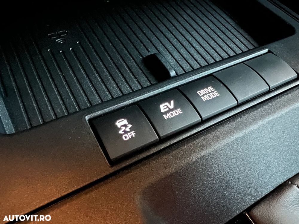 Toyota Corolla Cross 1.8I 2WD Active - 25