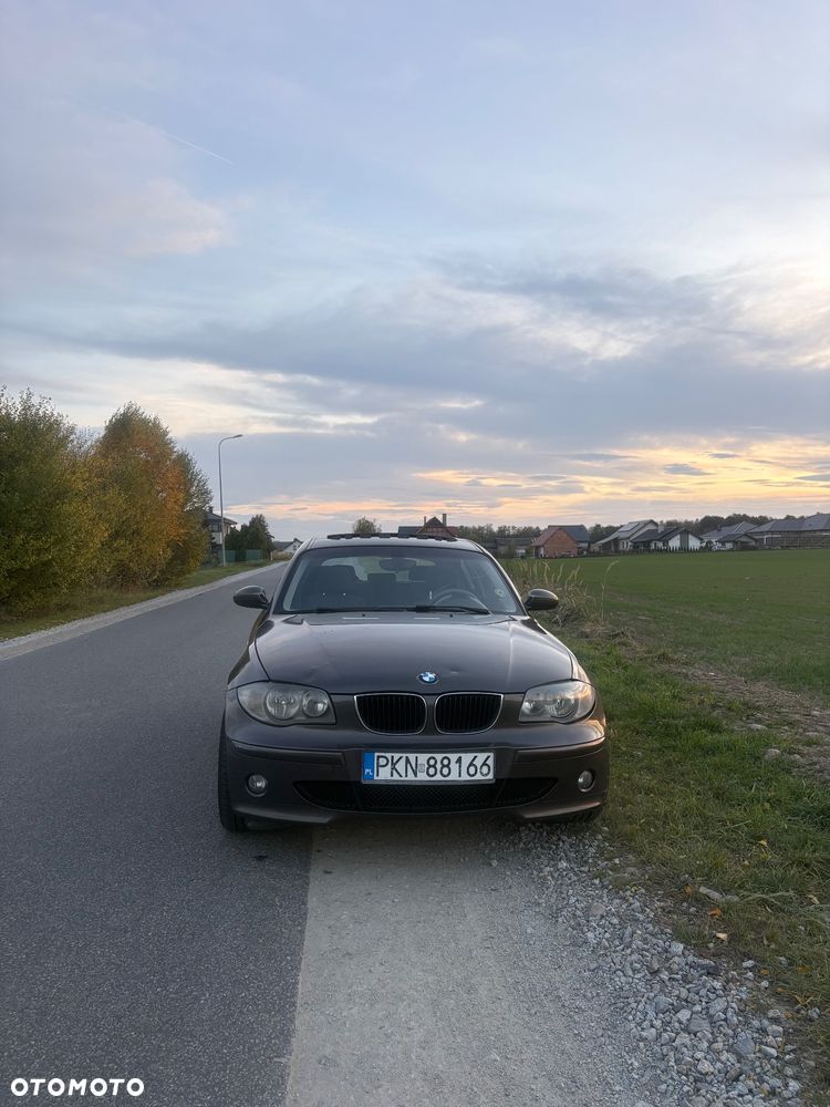 BMW Seria 1 2006 photo 3