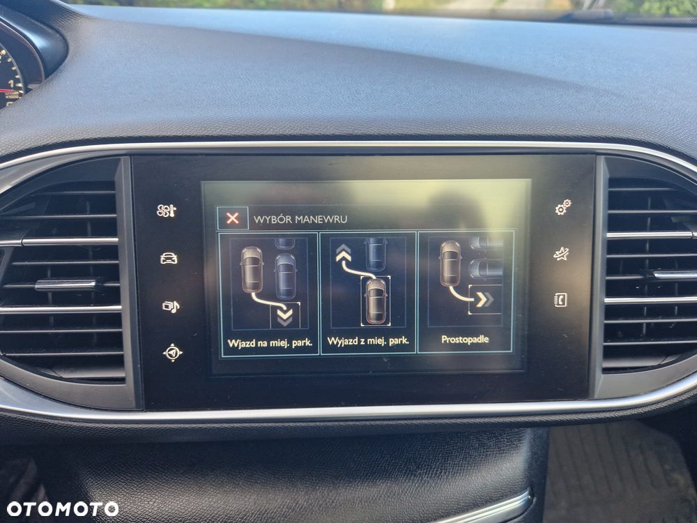 Peugeot 308 1.2 PureTech Allure S&S - 11