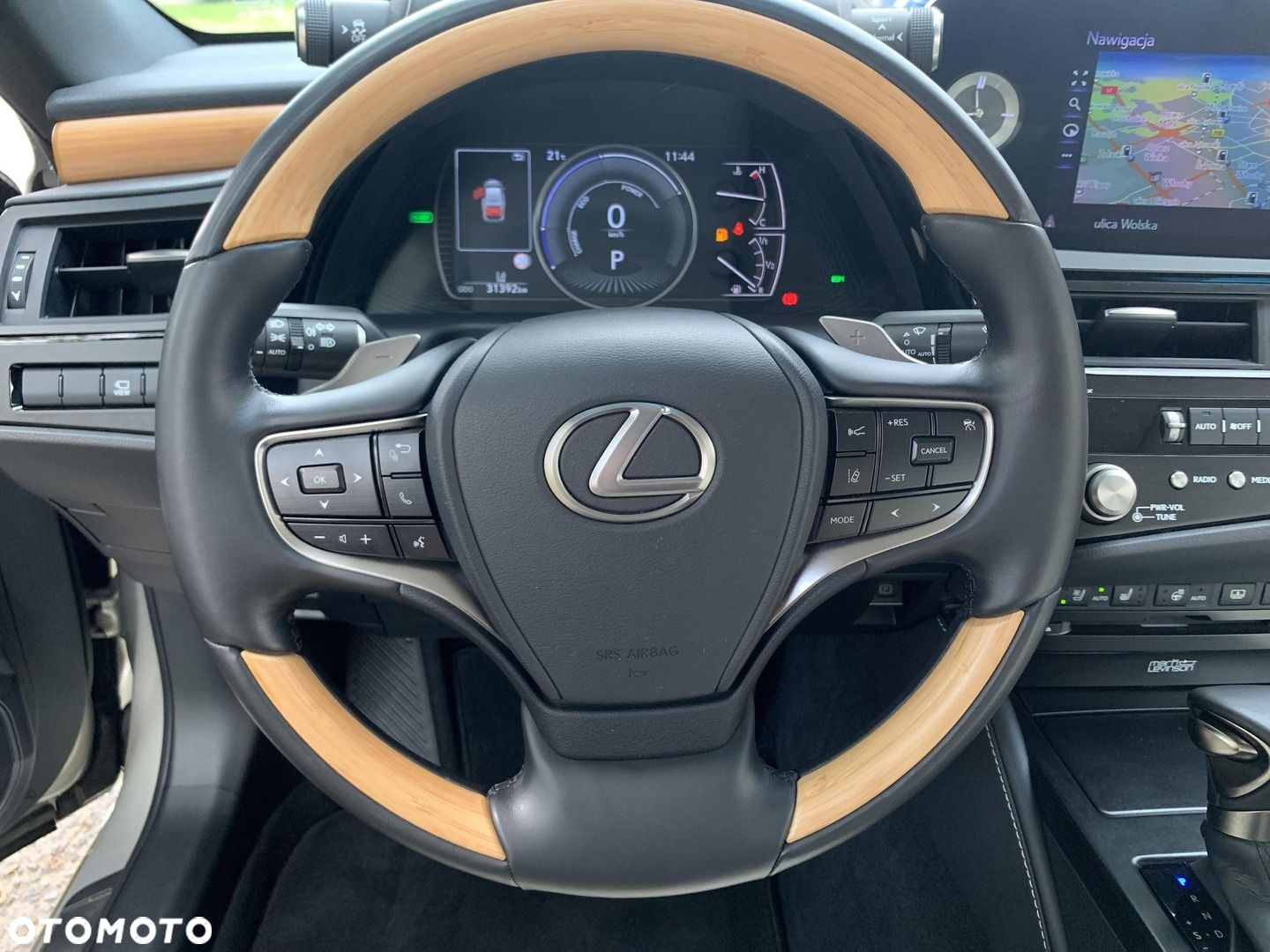 Lexus ES - 15