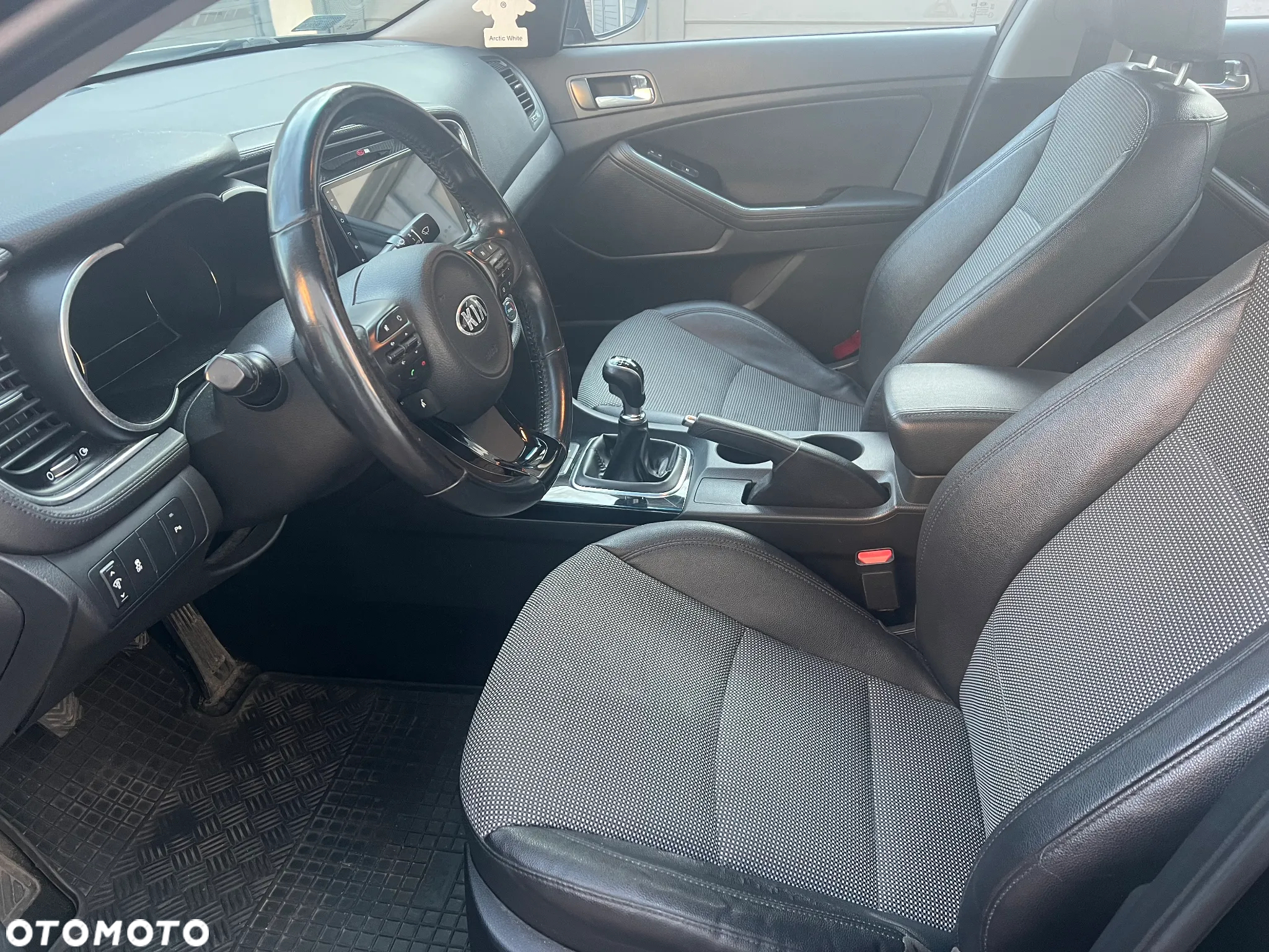 Kia Optima 1.7 CRDi L - 11