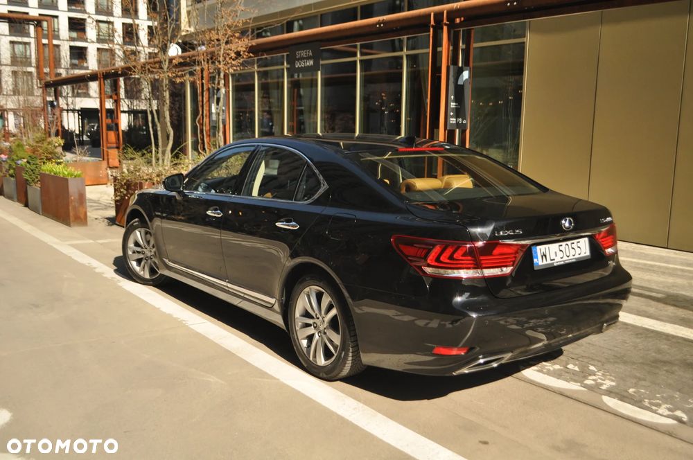 Lexus LS 460 Superior AWD EU6 - 21