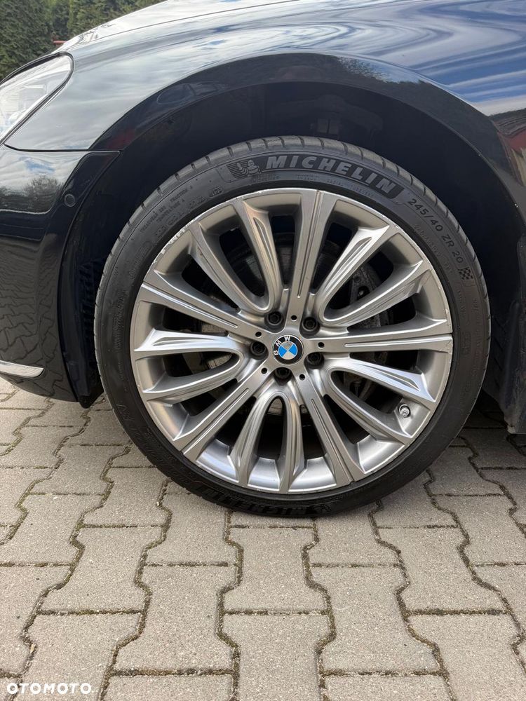 BMW Seria 7 740d xDrive - 16