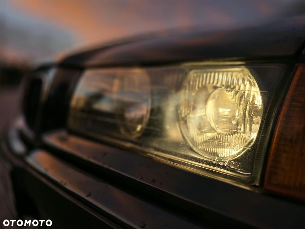 BMW Seria 3 325i - 12
