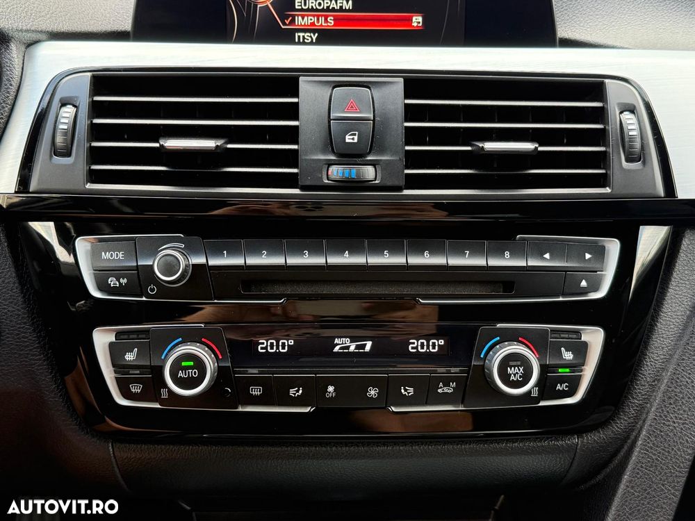 BMW Seria 3 318i Aut. M Sport - 30