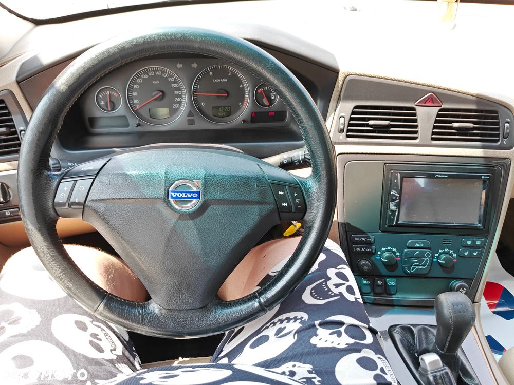 Volvo S60 2.4D5 Momentum - 6