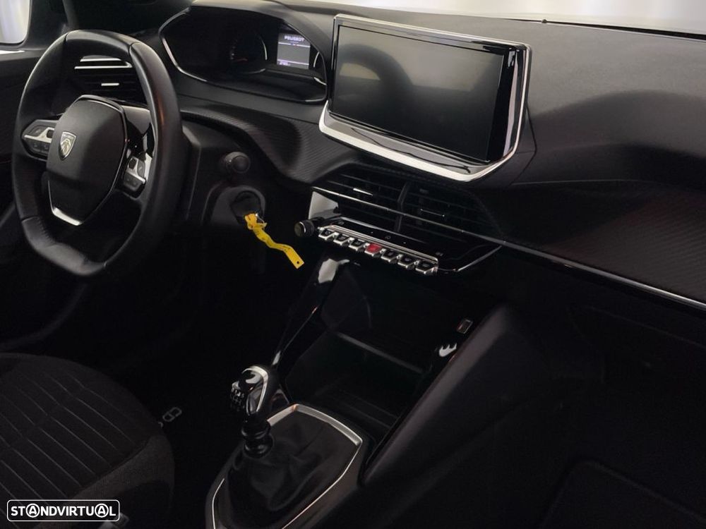 Peugeot 2008 1.2 PureTech Active - 21