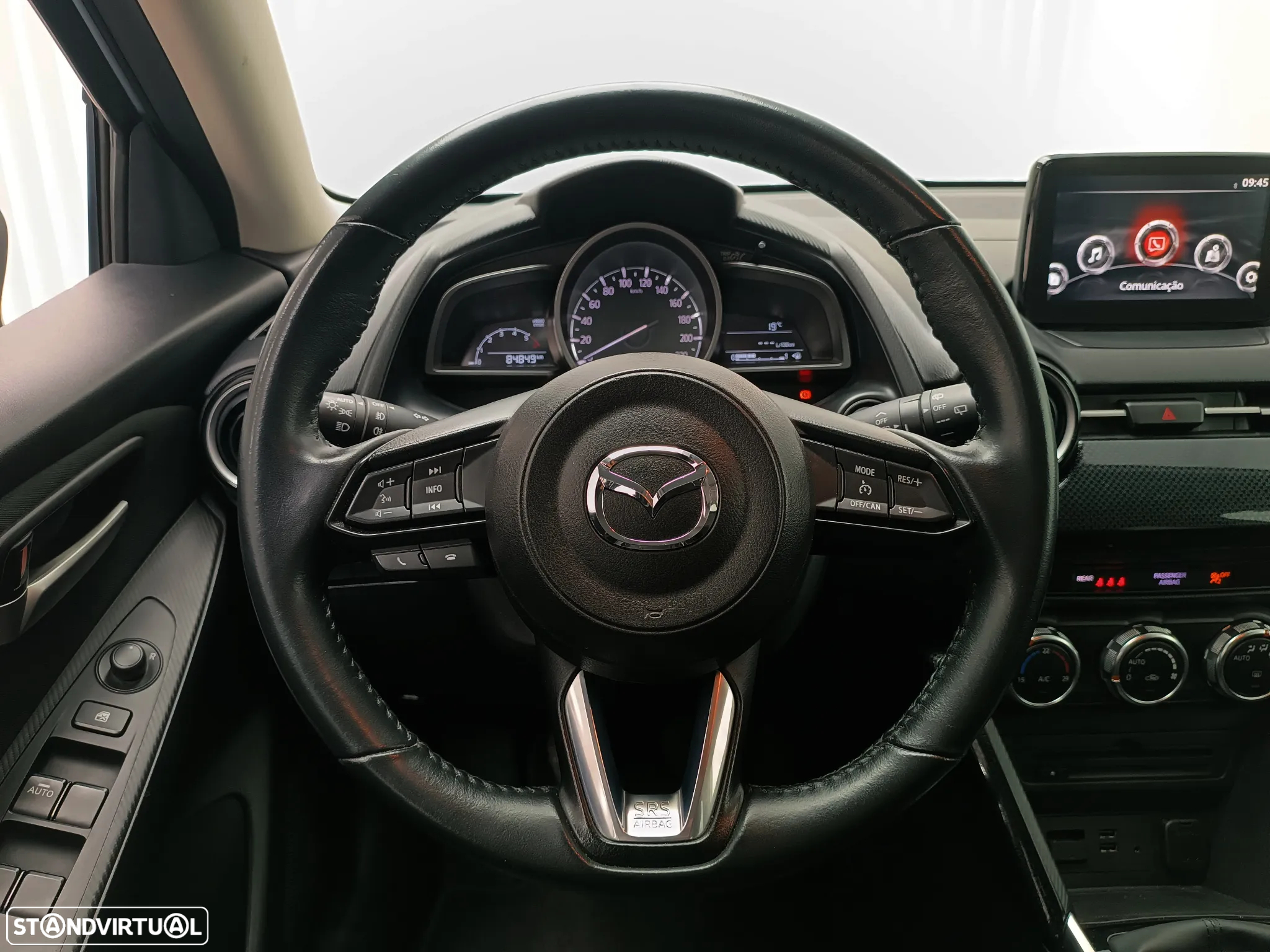 Mazda 2 1.5 Sky.Evolve Navi - 11