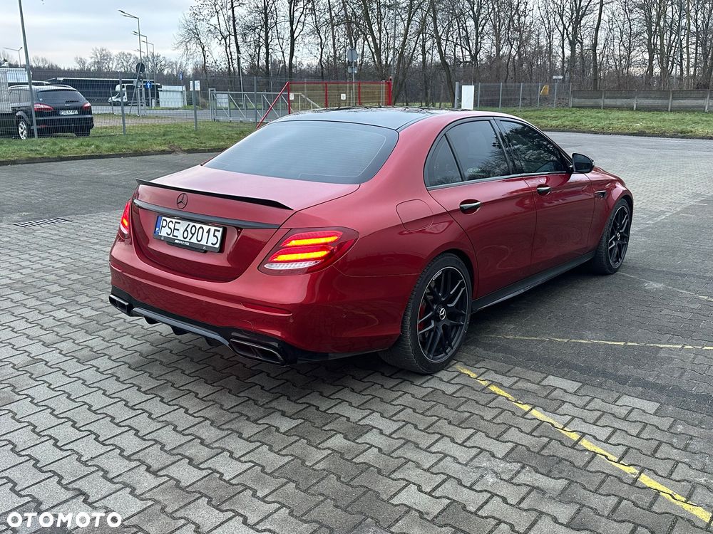 Mercedes-Benz Klasa E AMG 63 S 4Matic AMG Speedshift 9G-MCT - 6