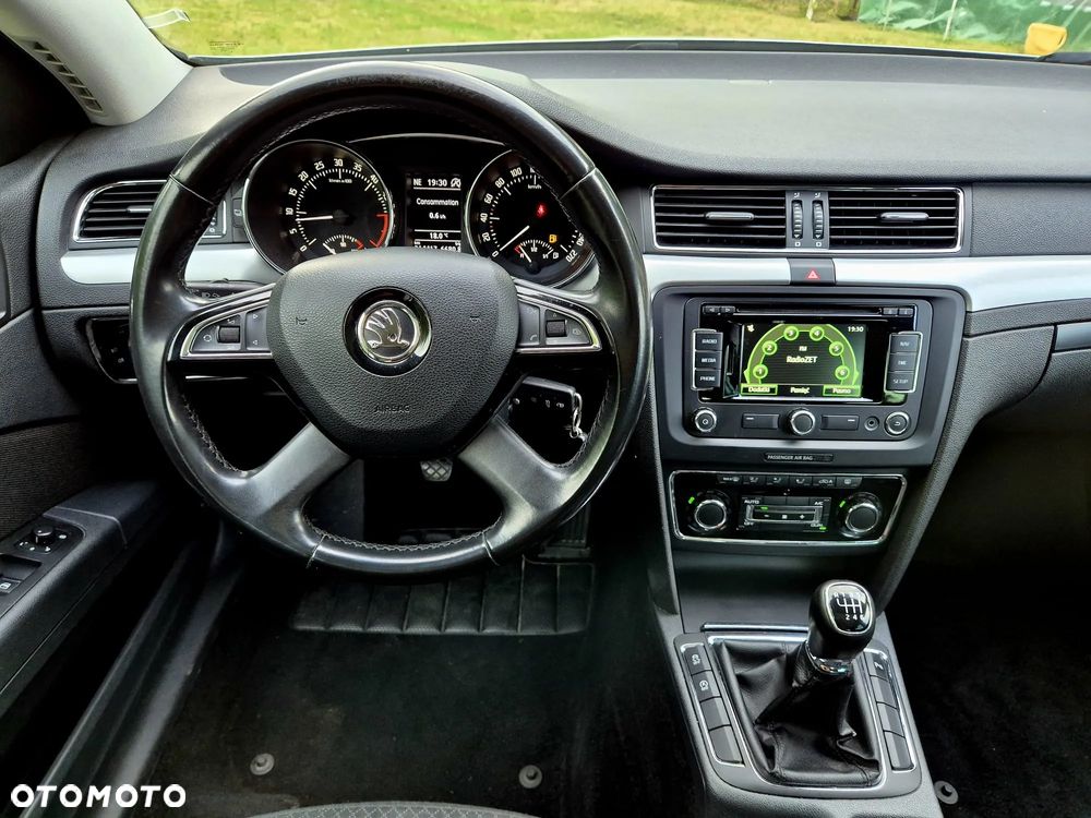 Skoda Superb 1.6 TDI Green tec Ambition - 13