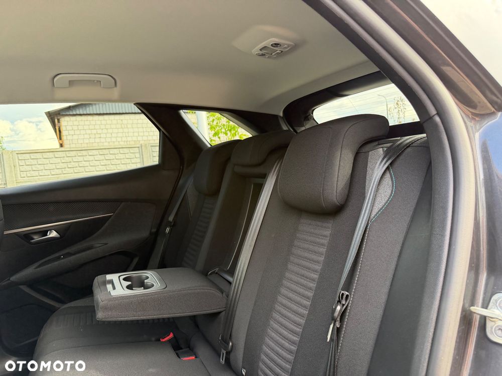 Peugeot 3008 PureTech 130 Stop & Start EAT6 Allure - 31