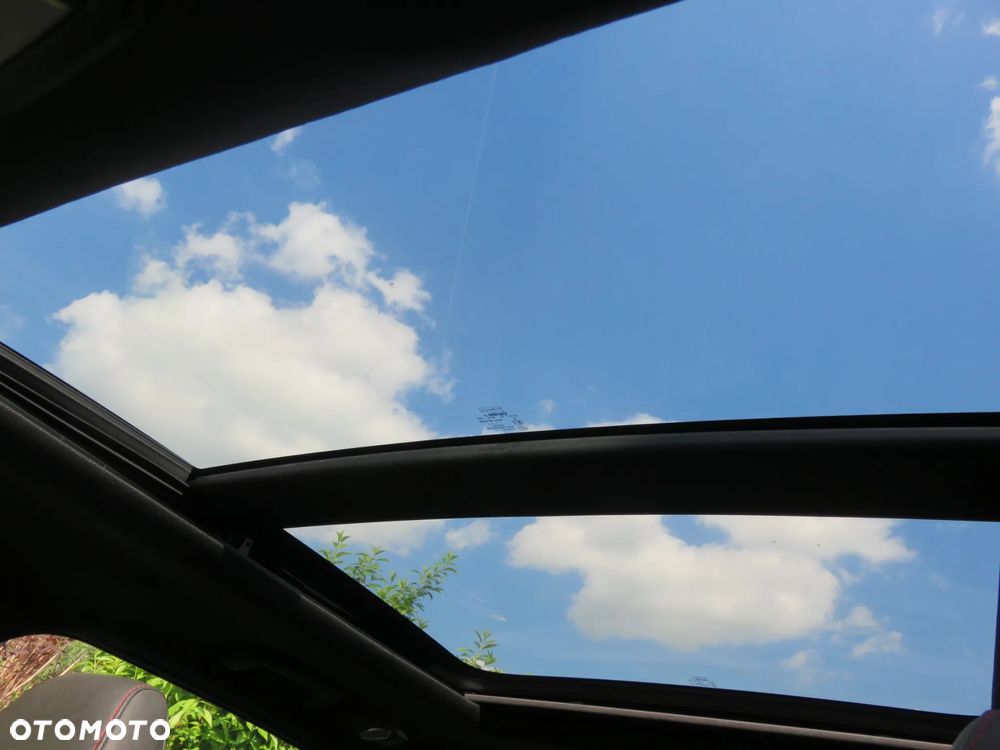 Ford Kuga 2.0 TDCi 4x4 ST-Line - 25