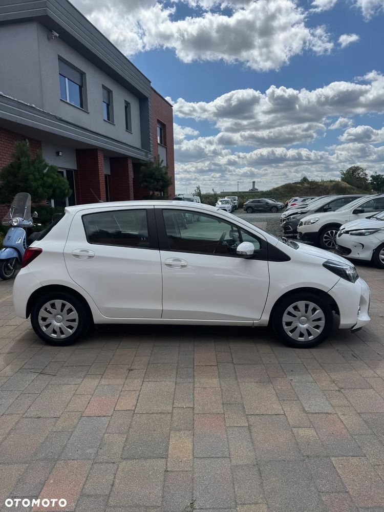 Toyota Yaris 1.4 D-4D Lounge - 6