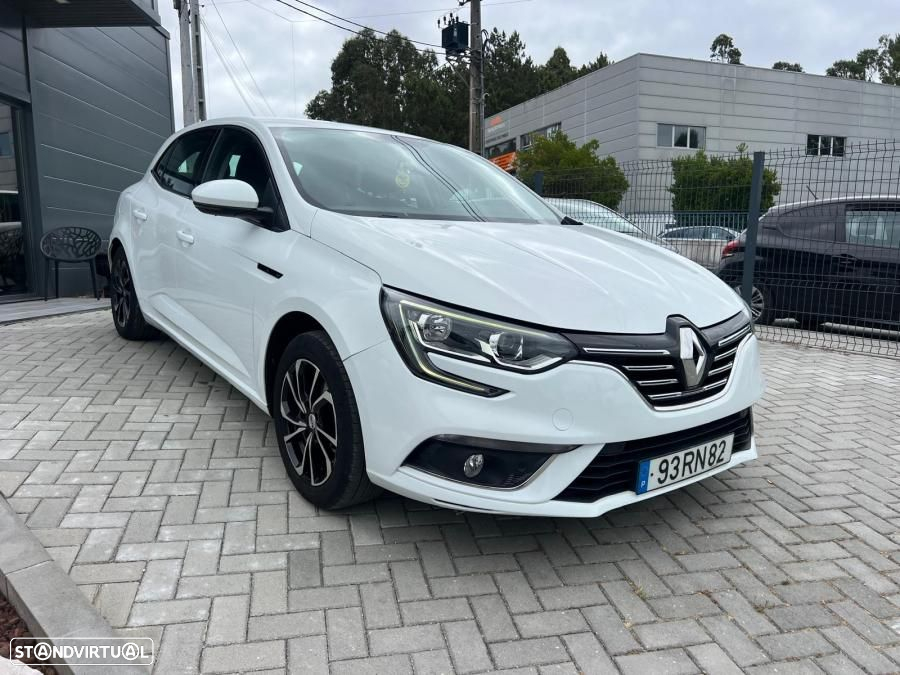 Renault Mégane 1.5 dCi Confort SS - 2