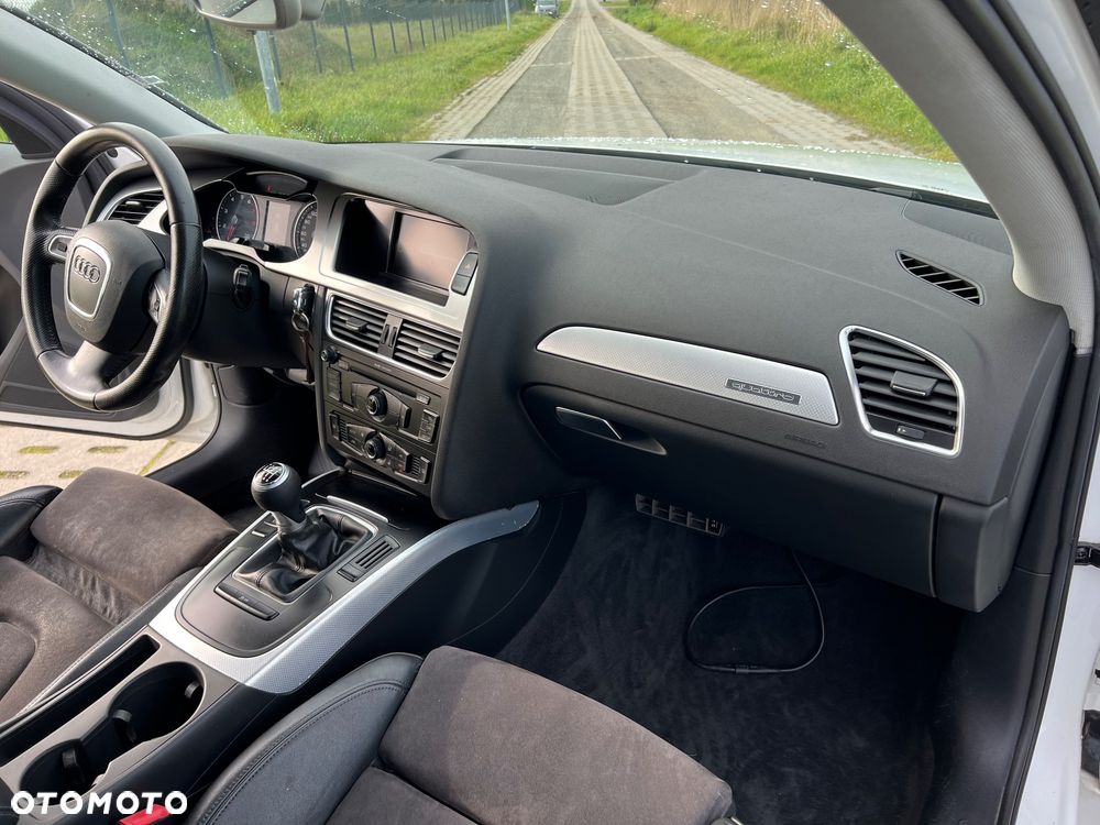 Audi A4 Avant 2.0 TFSI Ambition - 21