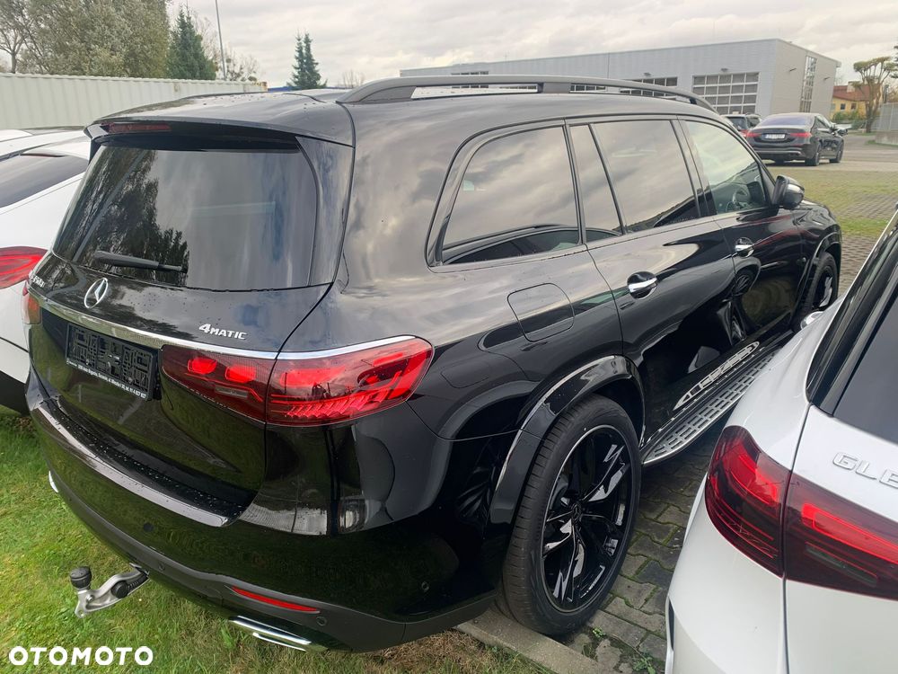 Mercedes-Benz GLS - 22